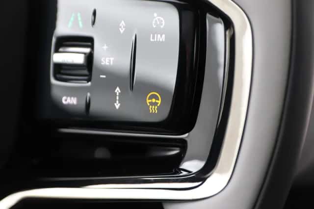 Land Rover Range Rover Velar (2025) thumbnail 35