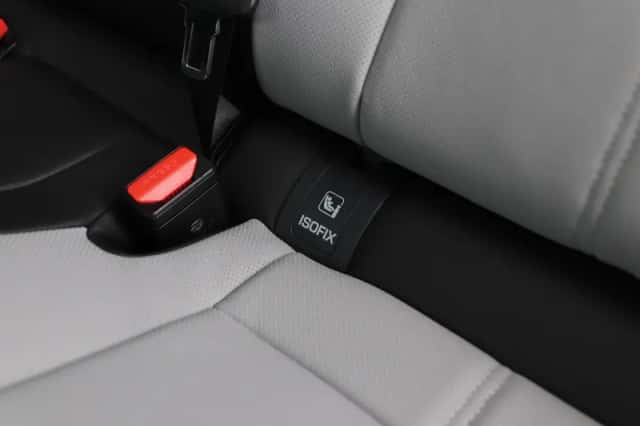 Land Rover Range Rover Velar (2025) thumbnail 47