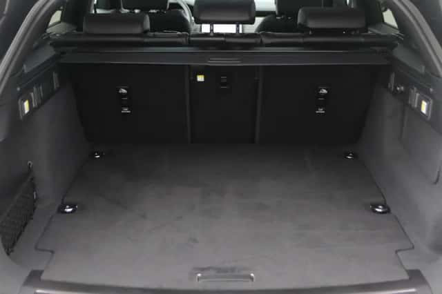 Land Rover Range Rover Velar (2025) thumbnail 49