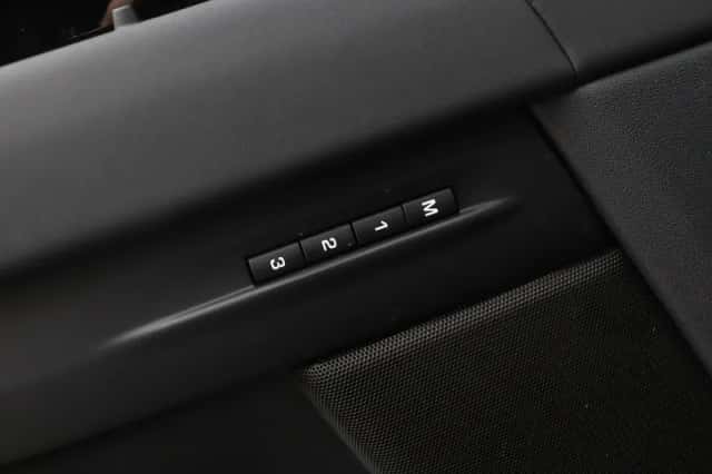 Land Rover Range Rover Evoque (2026) thumbnail 53