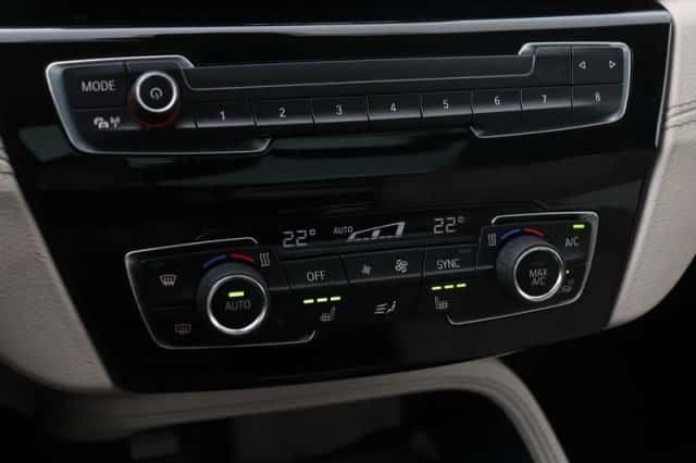 BMW X2 (2019) thumbnail 32
