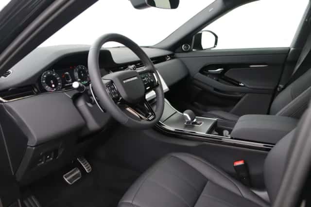 Land Rover Range Rover Evoque (2026) thumbnail 3