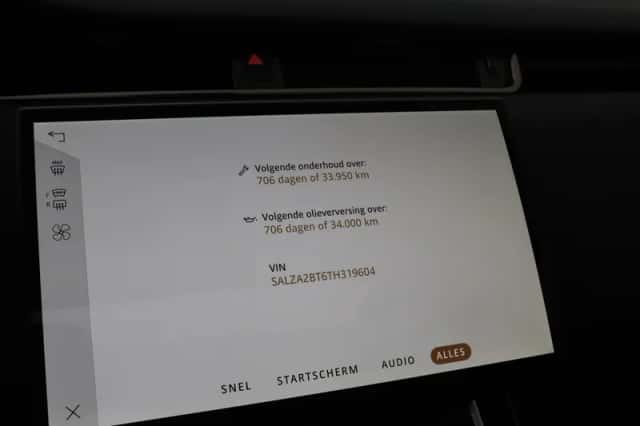 Land Rover Range Rover Evoque (2026) thumbnail 32