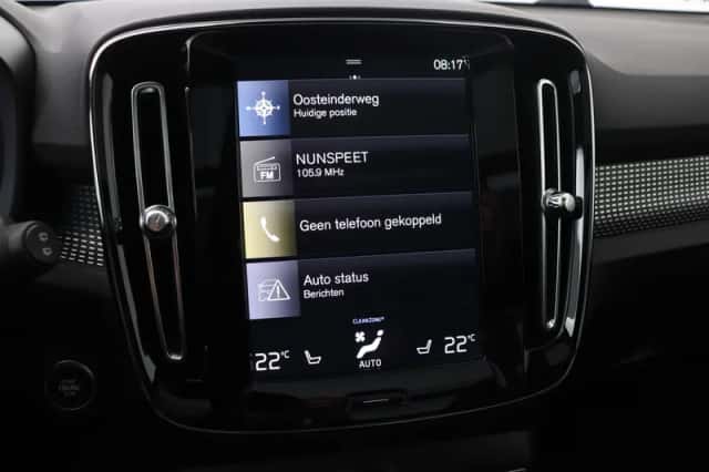 Volvo XC40 (2022) thumbnail 22