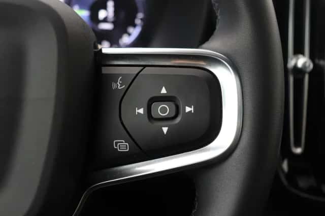 Volvo XC40 (2022) thumbnail 42