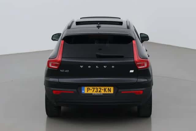 Volvo XC40 (2022) thumbnail 9