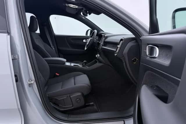Volvo EX40 (2026) thumbnail 5