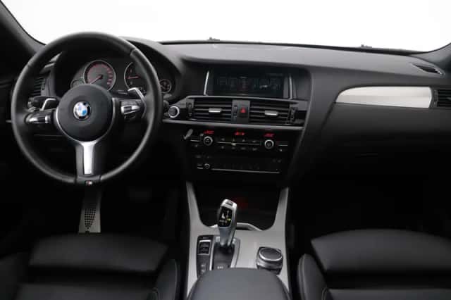 BMW X4 (2016) thumbnail 4