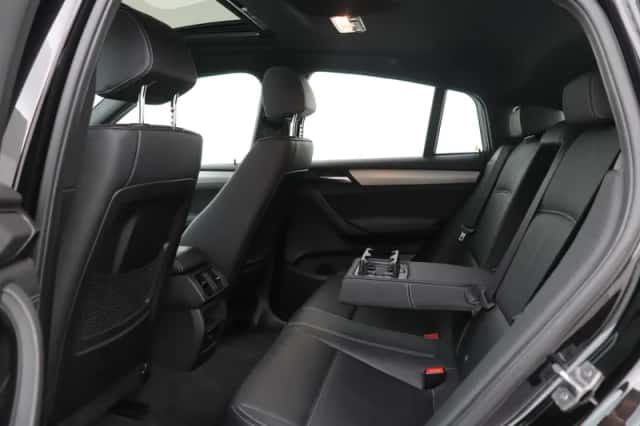BMW X4 (2016) thumbnail 43