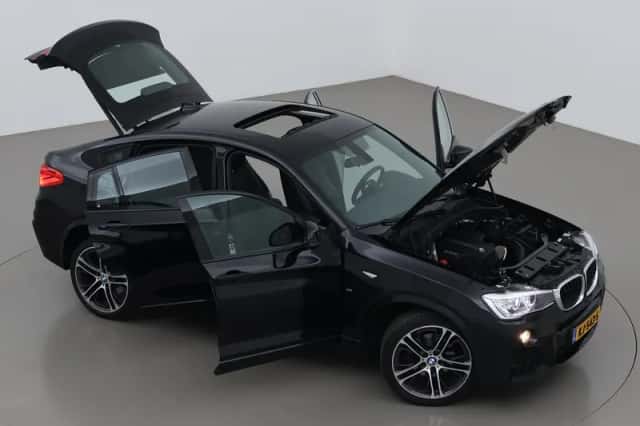 BMW X4 (2016) thumbnail 6