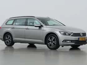 Volkswagen Passat (2017) thumbnail 50