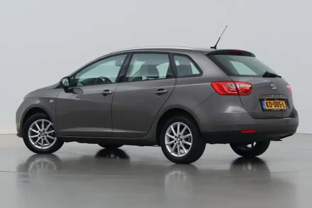 SEAT Ibiza (2016) thumbnail 2