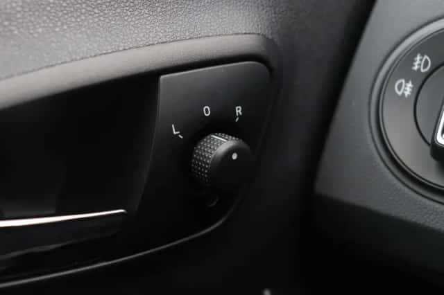 SEAT Ibiza (2016) thumbnail 14
