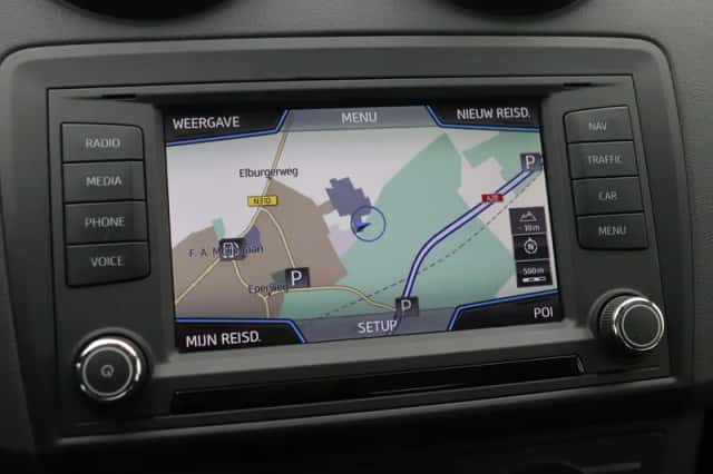 SEAT Ibiza (2016) thumbnail 24