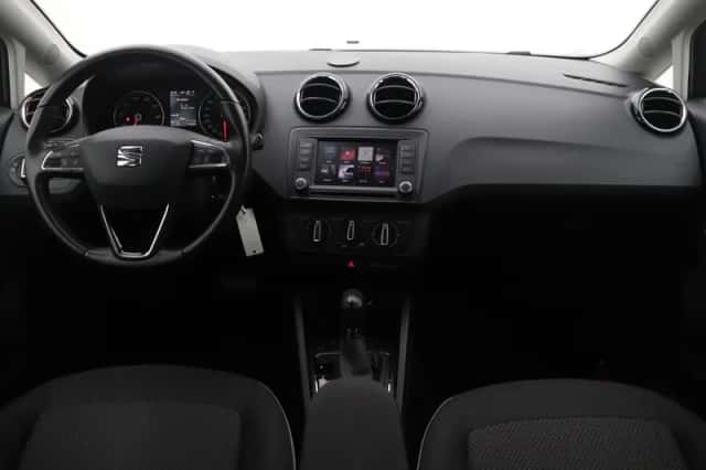 SEAT Ibiza (2016) thumbnail 4