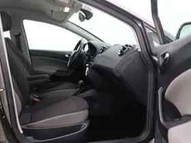 SEAT Ibiza (2016) thumbnail 5