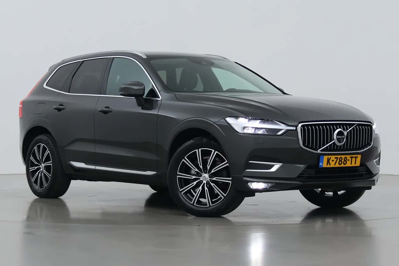 Volvo XC60 (2020) — foto 1