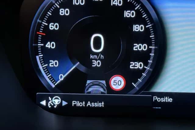 Volvo XC60 (2020) thumbnail 21