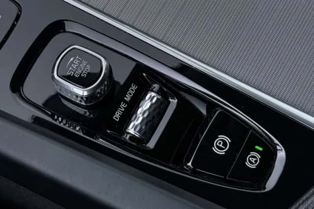 Volvo XC60 (2020) thumbnail 35