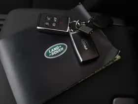 Land Rover Defender (2021) thumbnail 18