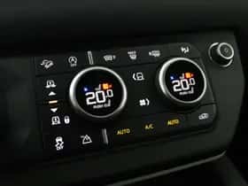 Land Rover Defender (2021) thumbnail 31