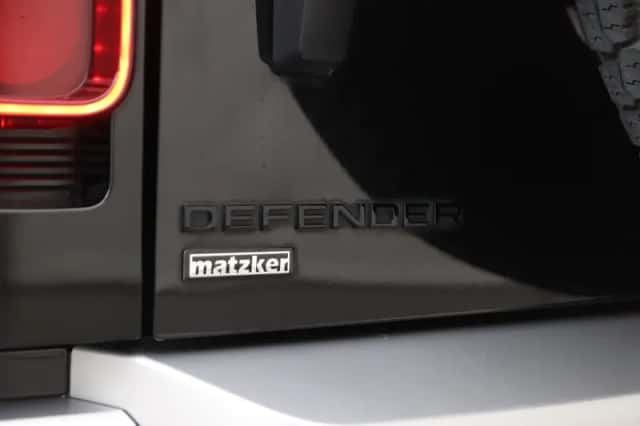 Land Rover Defender (2021) thumbnail 44