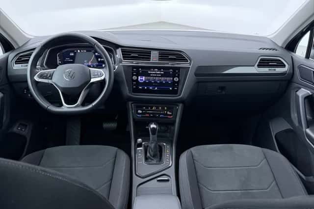 Volkswagen Tiguan (2022) thumbnail 4