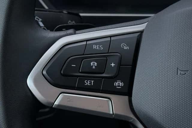 Volkswagen Tiguan (2022) thumbnail 31