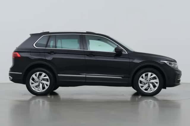 Volkswagen Tiguan (2022) thumbnail 10