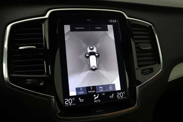 Volvo XC90 (2016) thumbnail 14