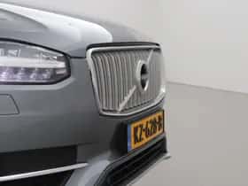 Volvo XC90 (2016) thumbnail 61
