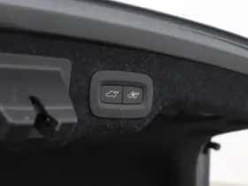 Volvo S90 (2017) thumbnail 56