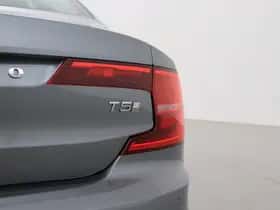 Volvo S90 (2017) thumbnail 60