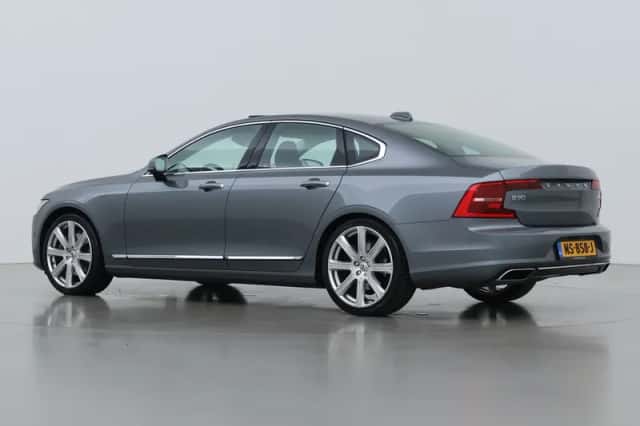 Volvo S90 (2017) thumbnail 65