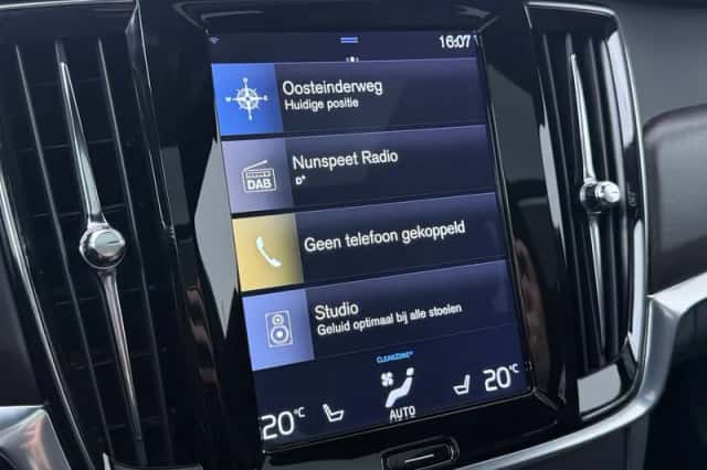 Volvo V90 (2019) thumbnail 22