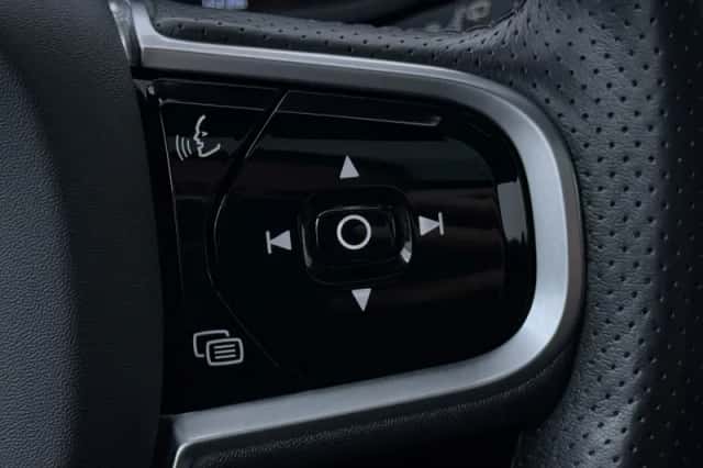 Volvo V90 (2019) thumbnail 38