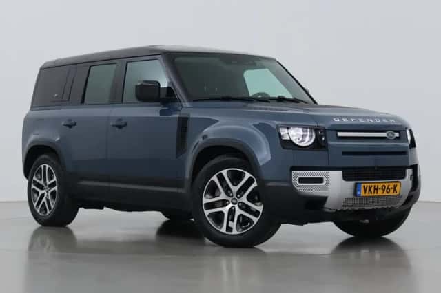 Land Rover Defender (2021) thumbnail 1
