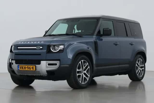 Land Rover Defender (2021) thumbnail 8