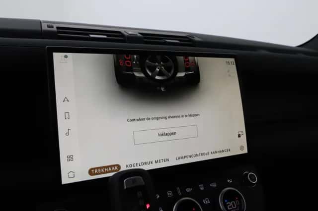 Land Rover Defender (2026) thumbnail 29