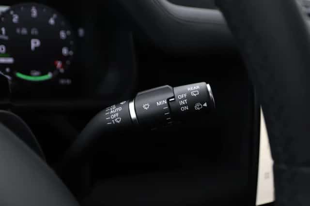 Land Rover Defender (2026) thumbnail 38