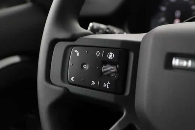 Land Rover Defender (2026) thumbnail 39