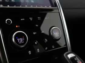 Land Rover Discovery Sport (2020) thumbnail 27