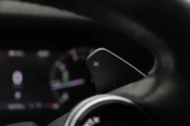 Land Rover Discovery Sport (2020) thumbnail 35
