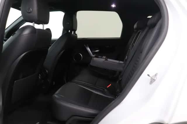 Land Rover Discovery Sport (2020) thumbnail 38