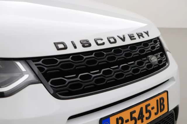 Land Rover Discovery Sport (2020) thumbnail 41