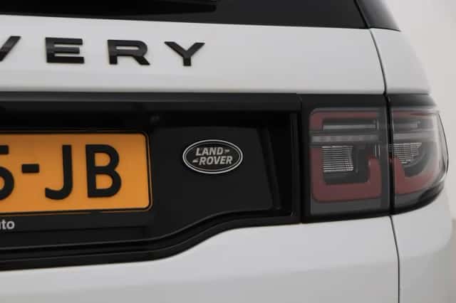 Land Rover Discovery Sport (2020) thumbnail 42