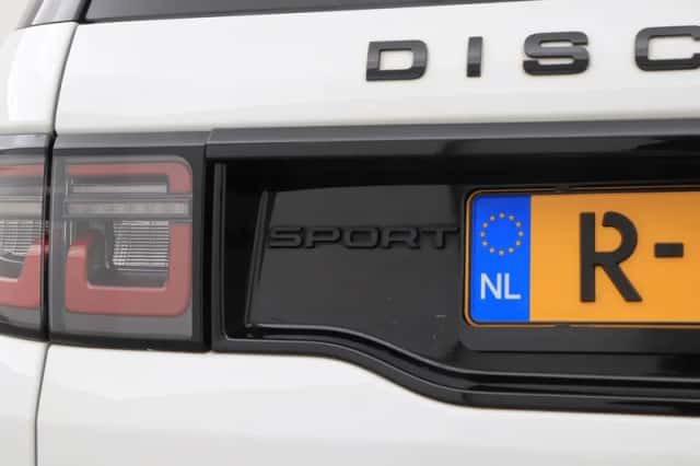Land Rover Discovery Sport (2020) thumbnail 43