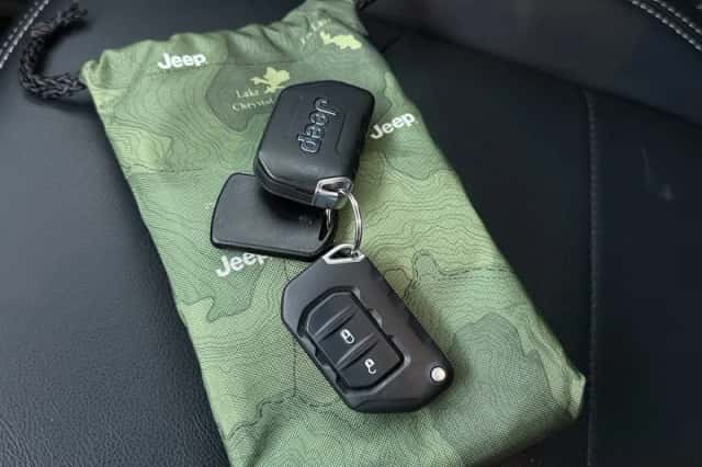 Jeep Wrangler (2022) thumbnail 18