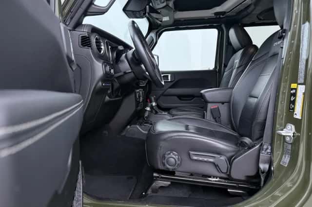 Jeep Wrangler (2022) thumbnail 3