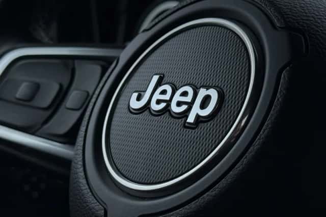 Jeep Wrangler (2022) thumbnail 37